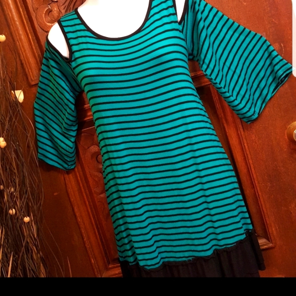 Lily Pad Striped Cold Shoulder Tunic